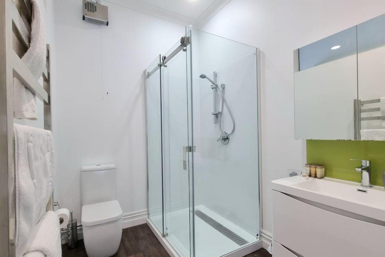Central Auckland 5-Bedroom Villa With Free Parking מראה חיצוני תמונה
